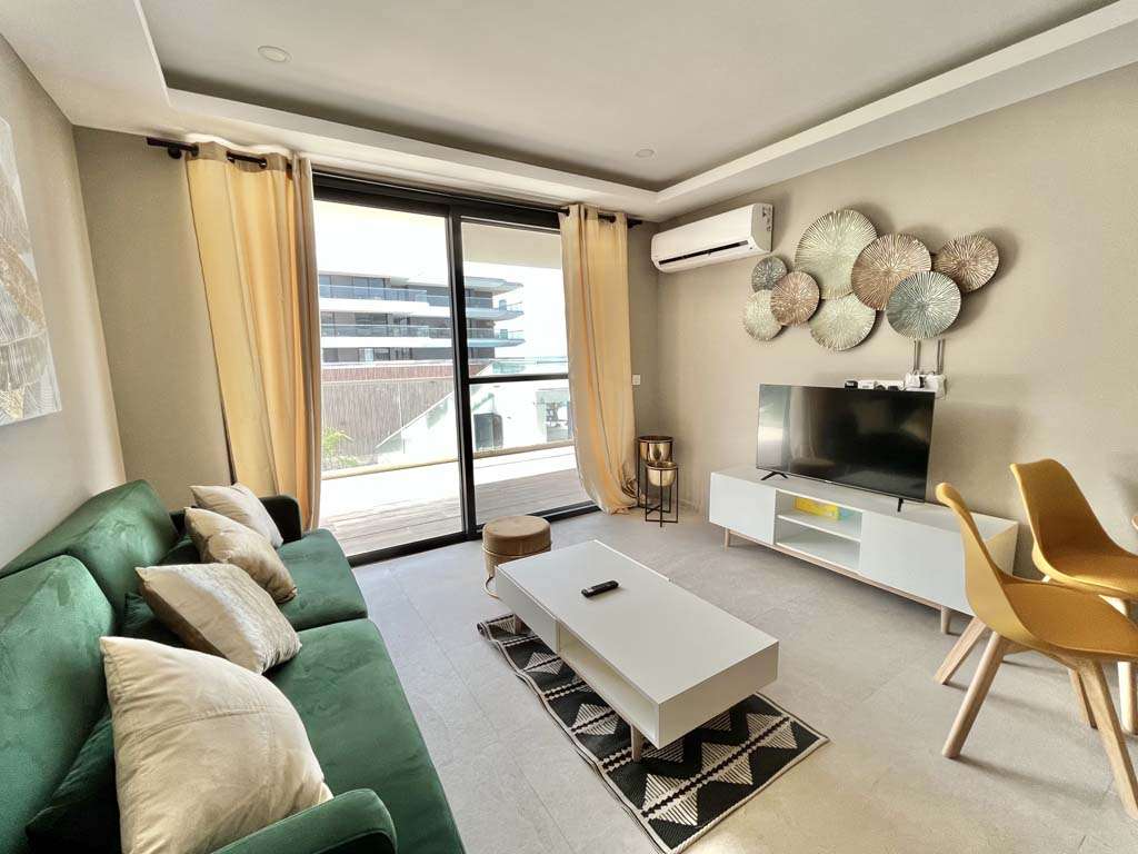 507 the living
