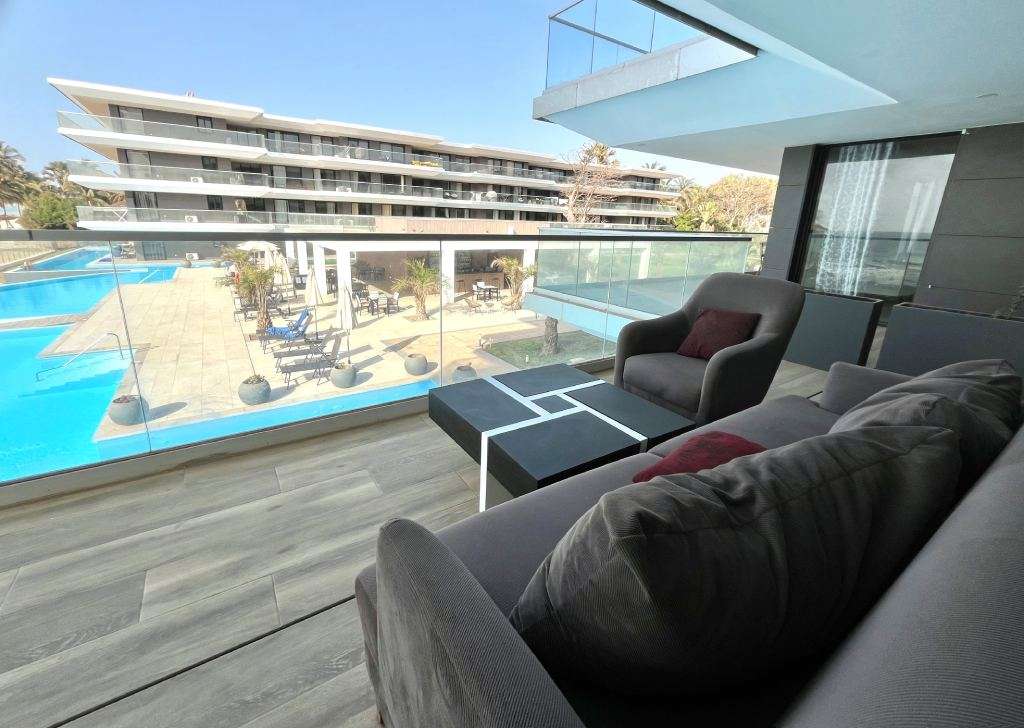 1107 n the balcony