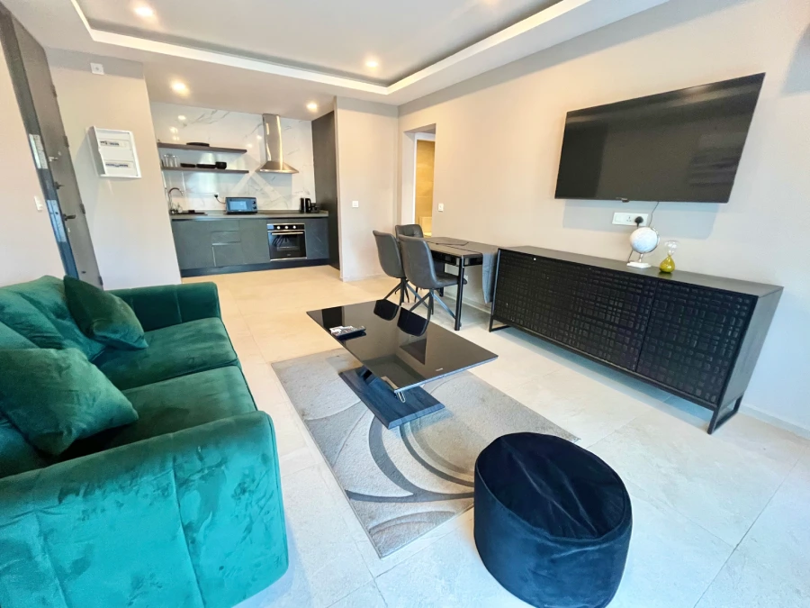Apartment 504 1