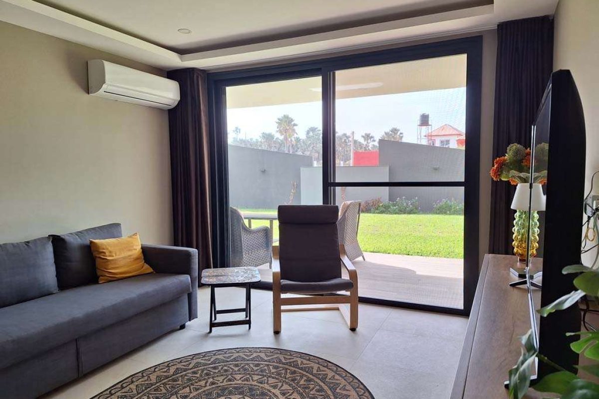 1102 living area