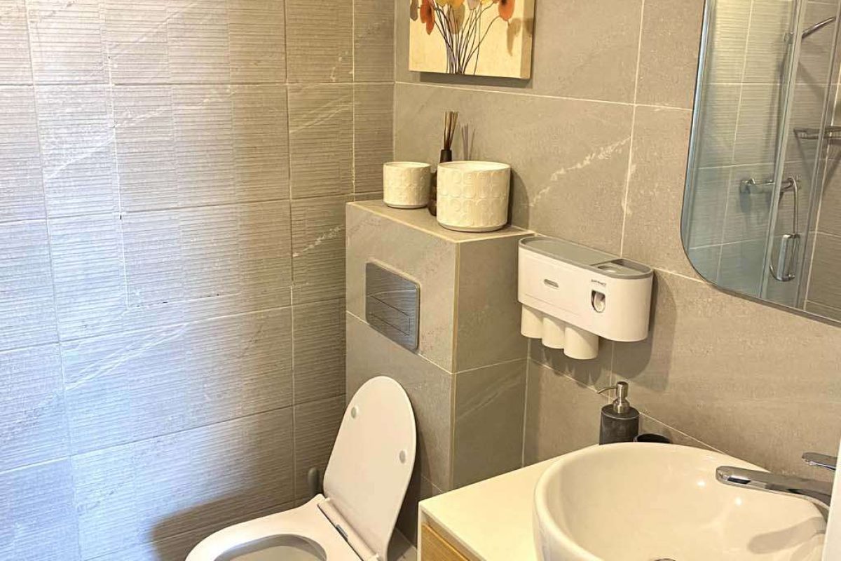 1111 - bathroom