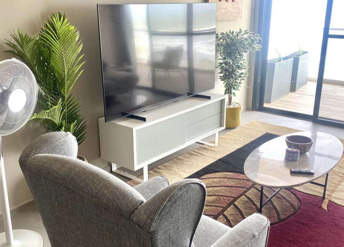 1111 - living area