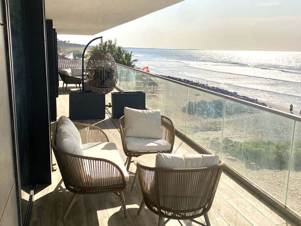 1111 - balcon avec vue sur l'océan