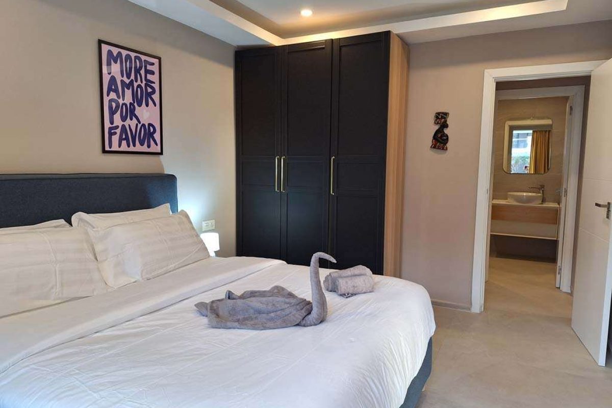 303 double bed