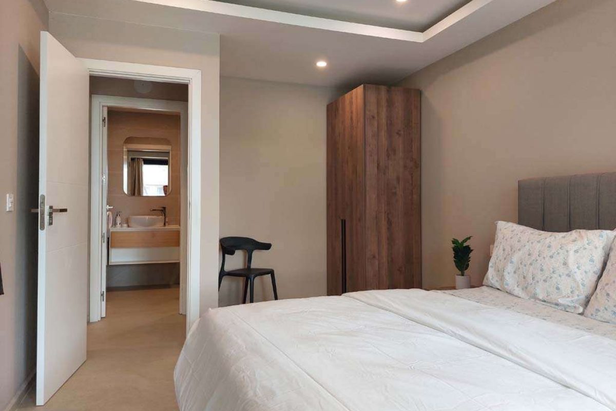 304 - the bedroom