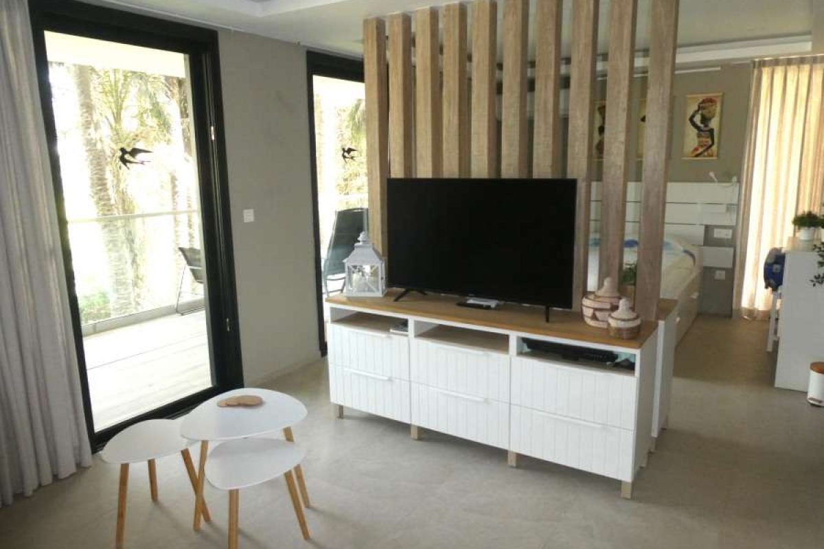 306 = studio living