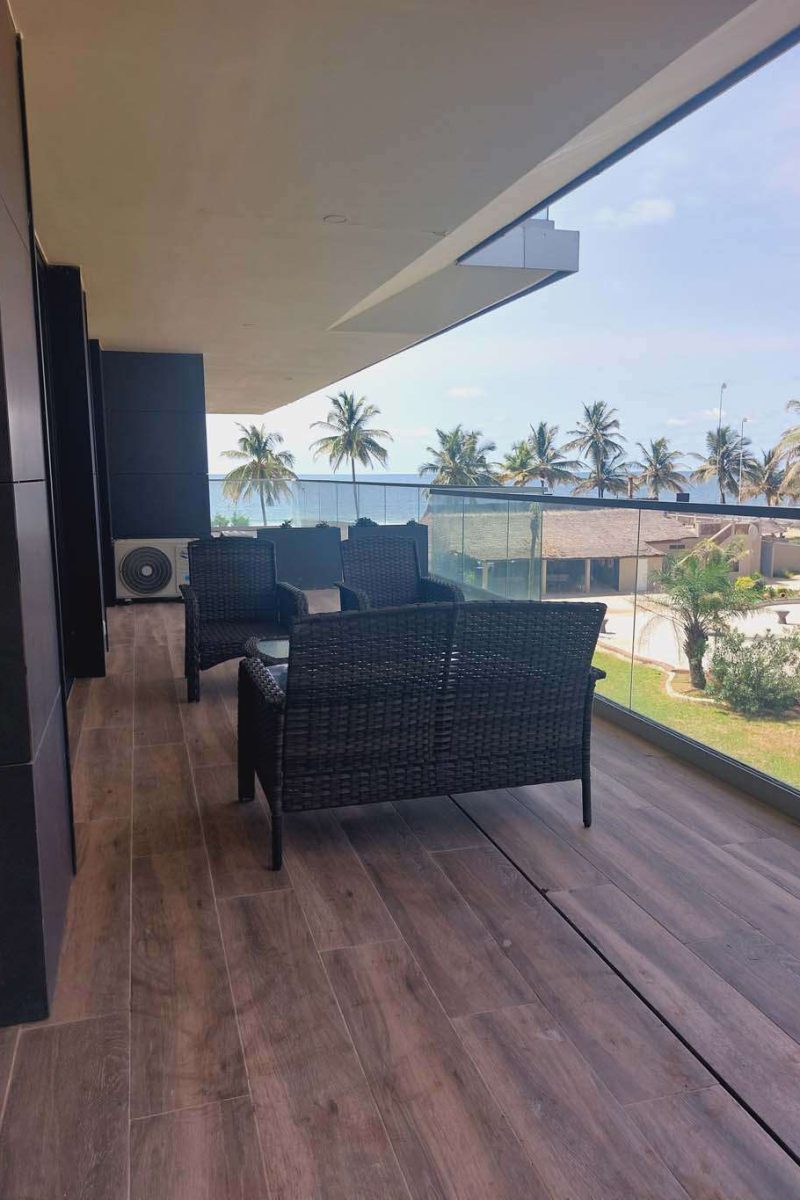 312 - spacious balcony with ocean view