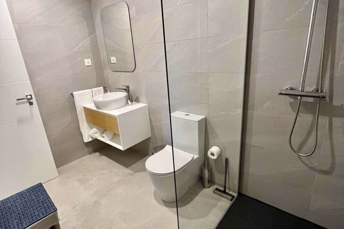 316 wetroom
