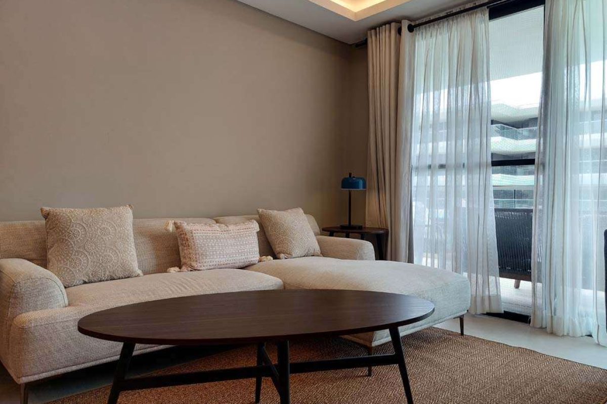 407 - comfy sofa