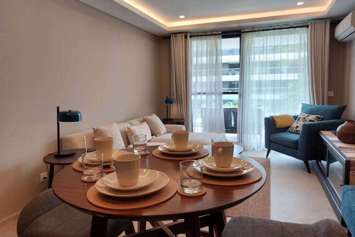 407 - the open plan with balcony