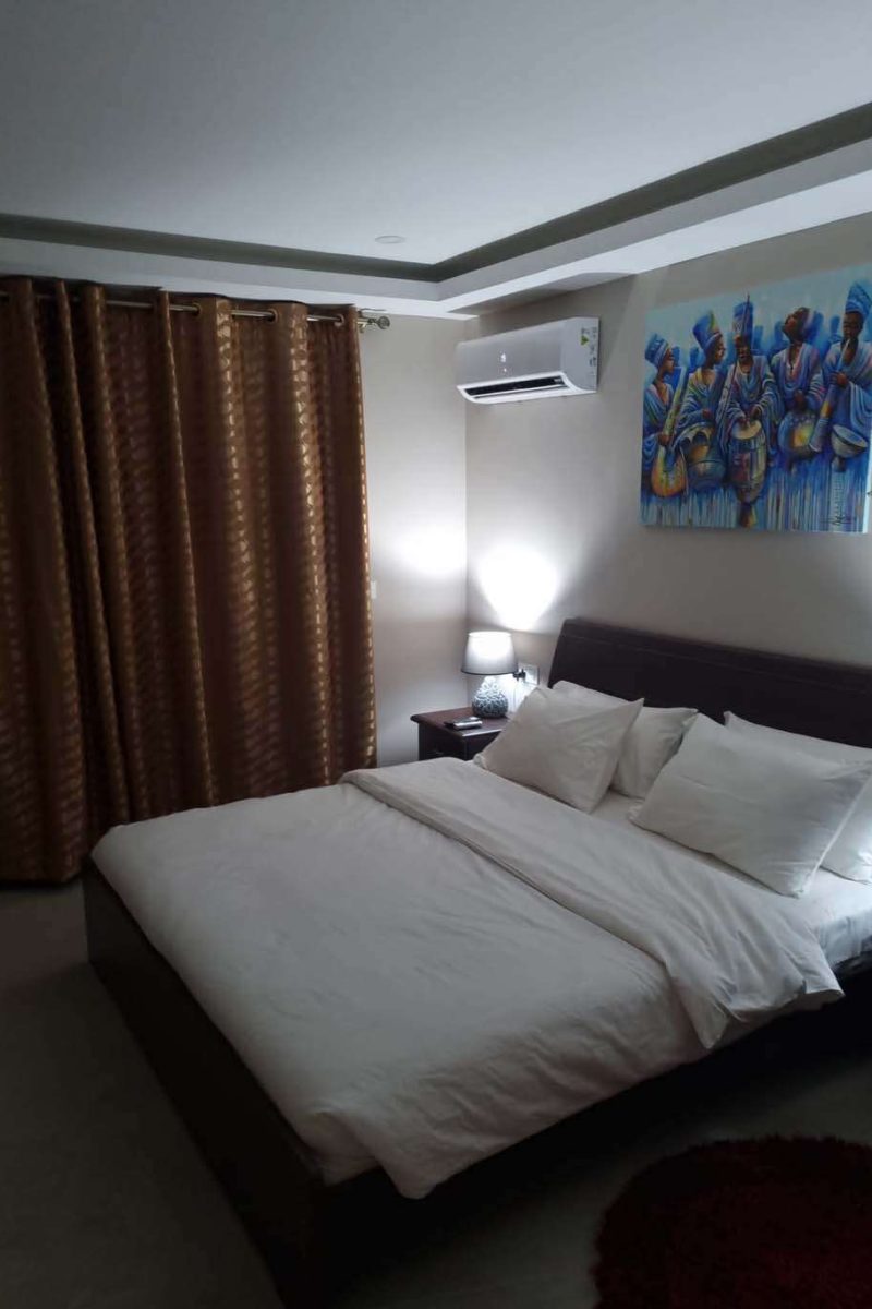 415 - bedroom.jpeg