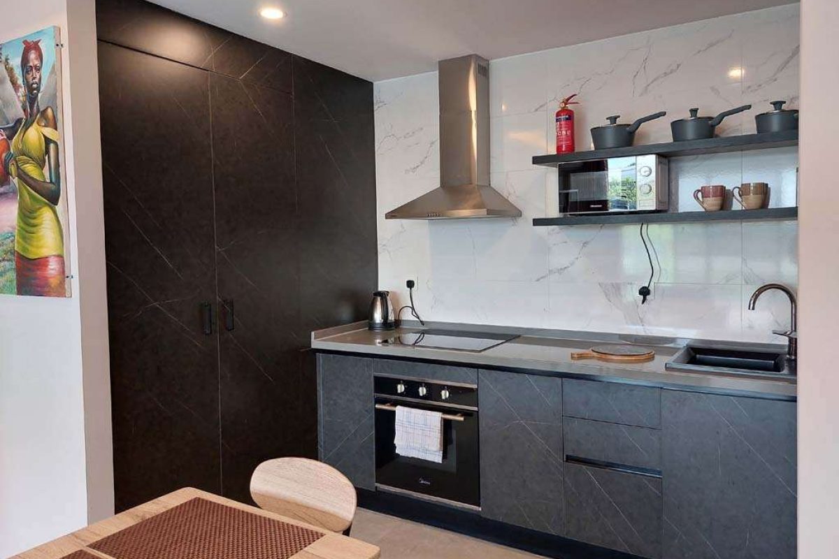 415 - open plan kitchen