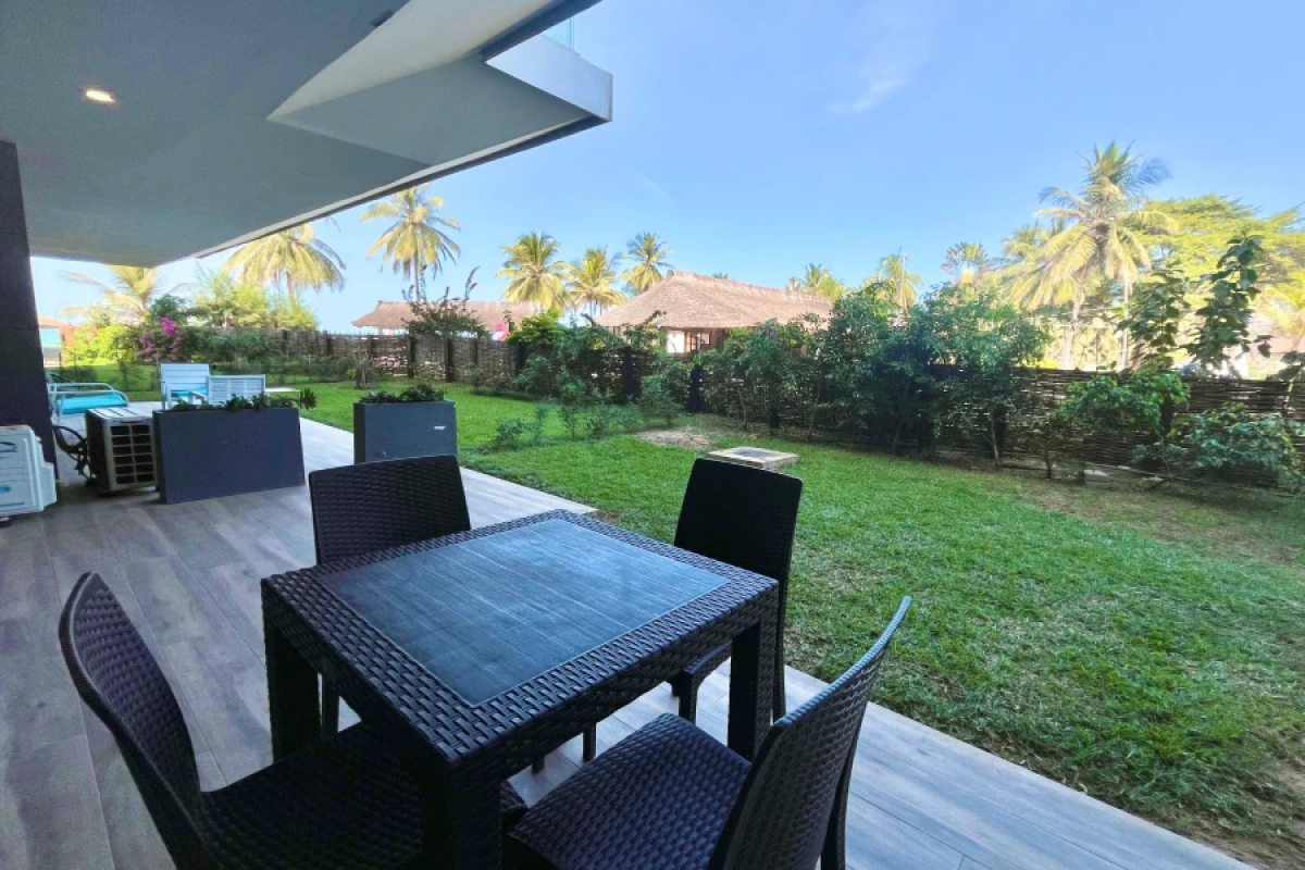 504 - garden and patio