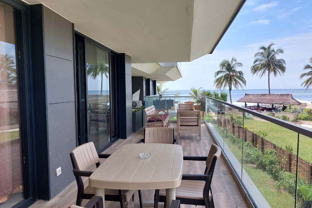 506 - spacious balcony