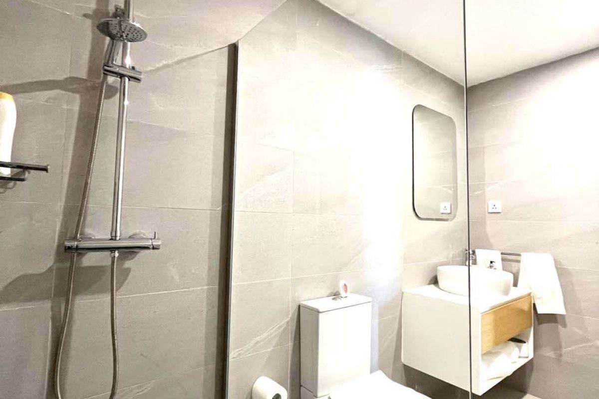 507 bathroom