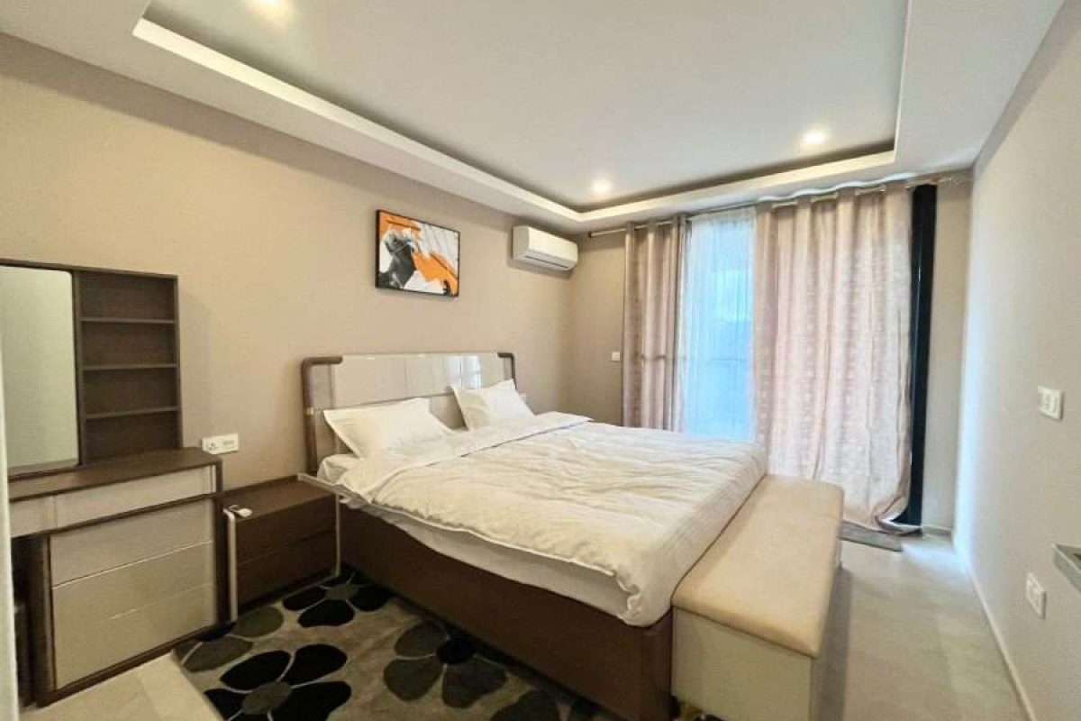 513 - the bedroom