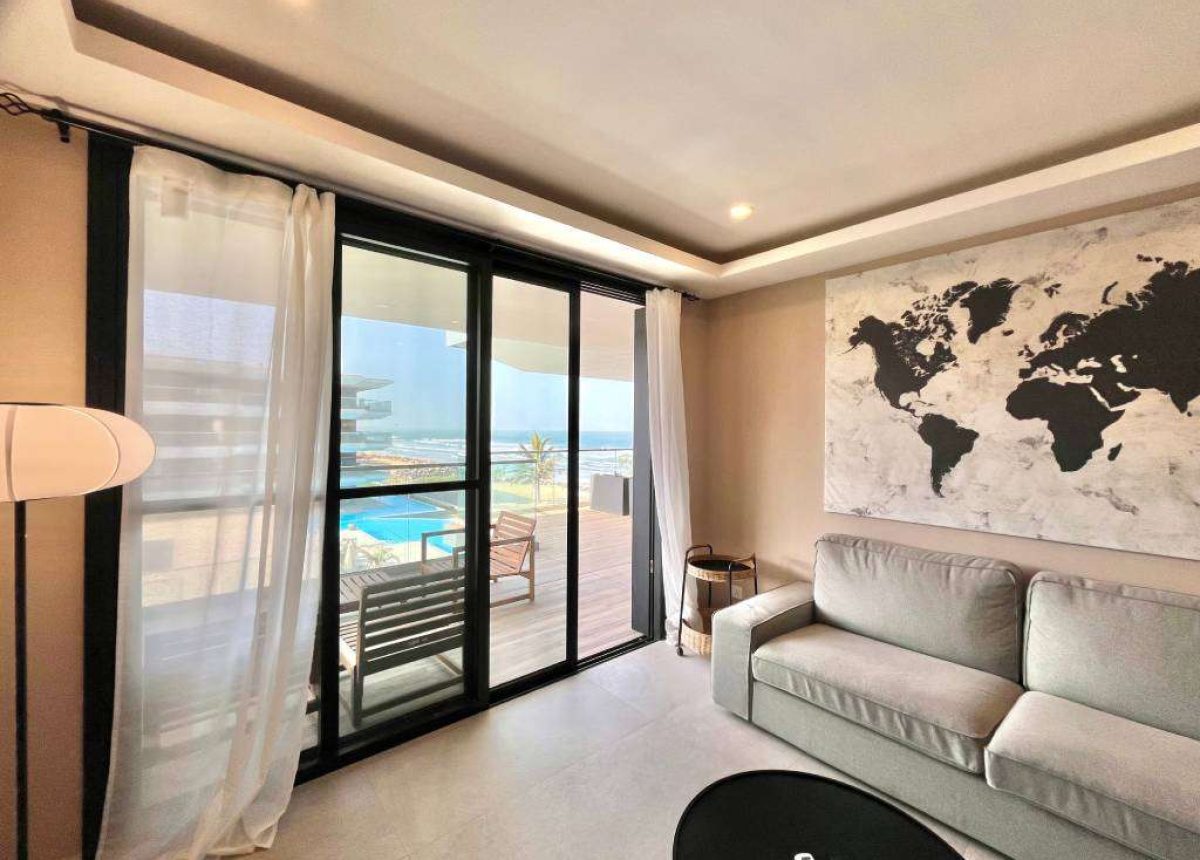 609 Outside View