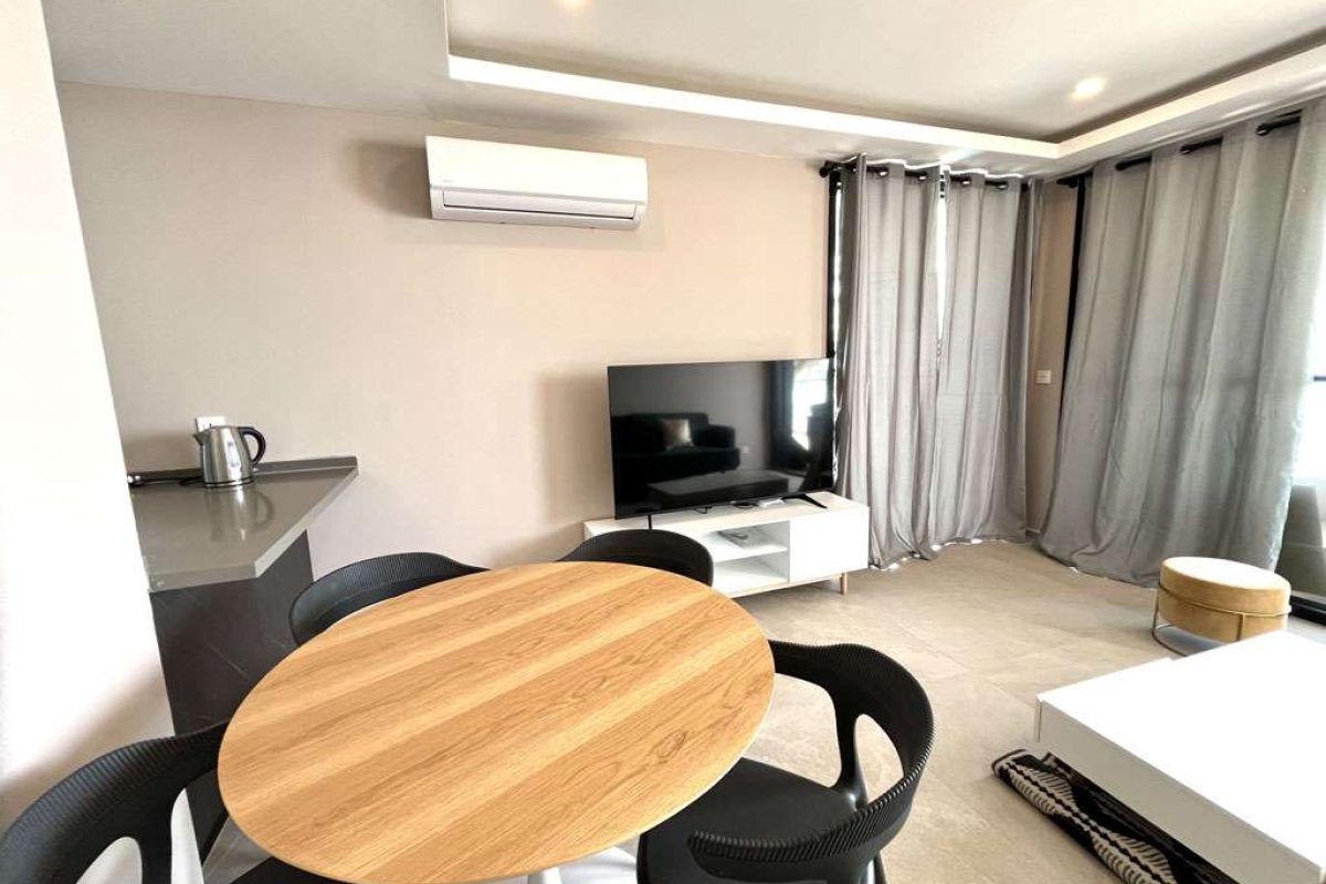 615 - open plan