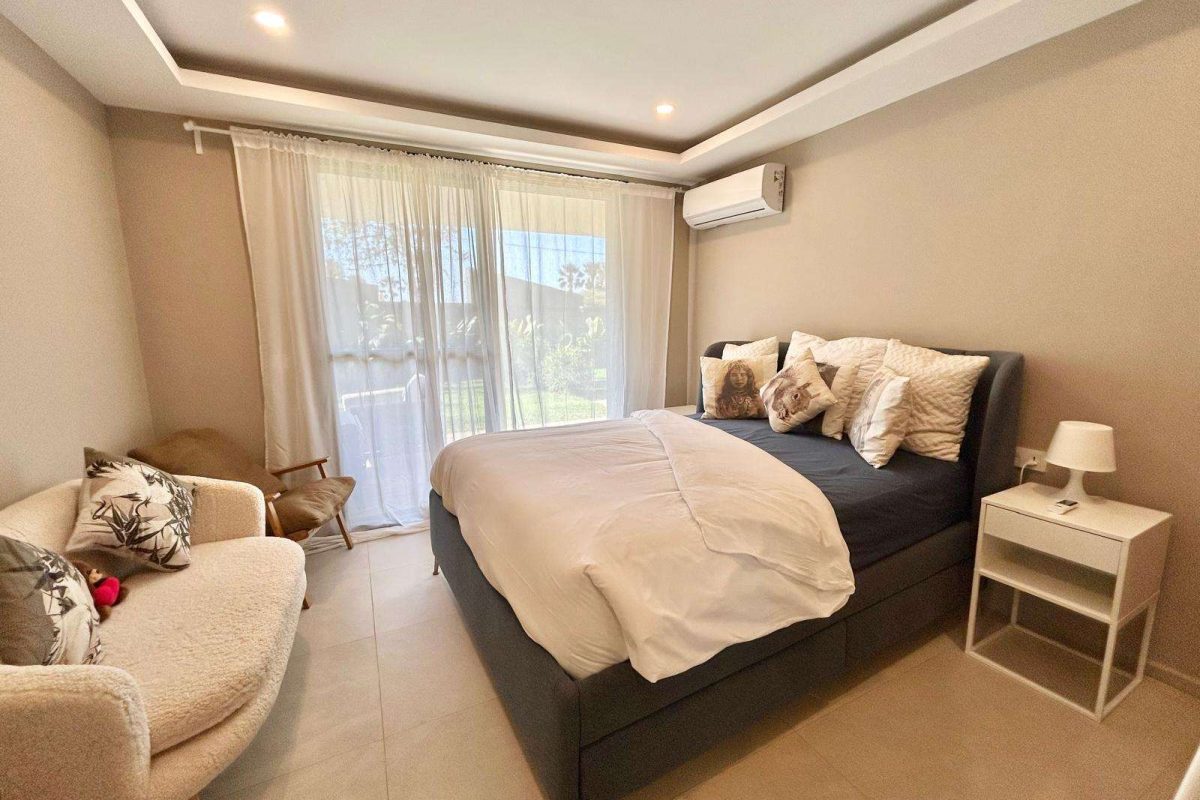 804 bedroom