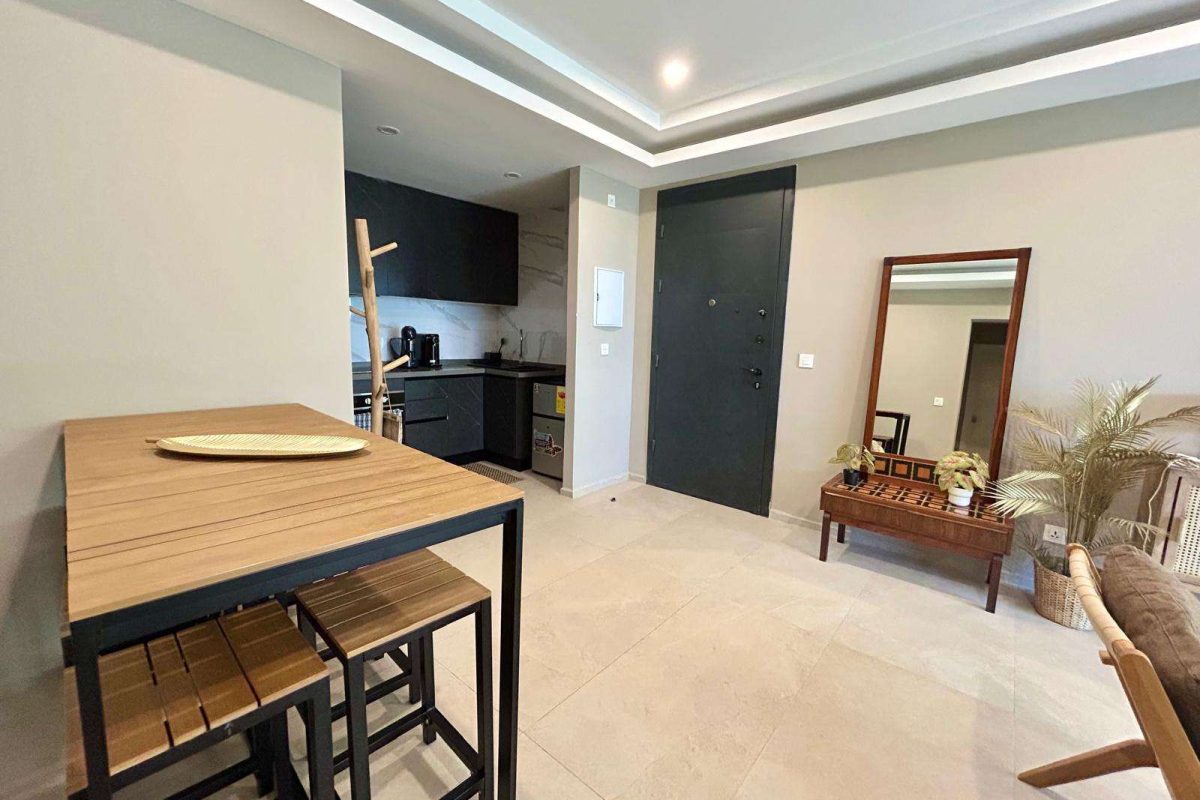804 dining area