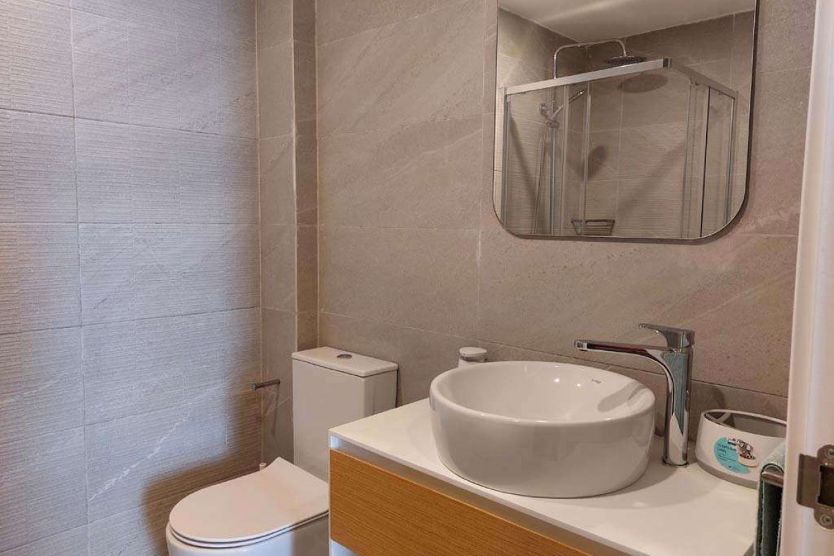 808 - the bathroom