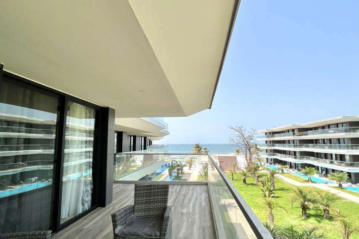 809 balcony
