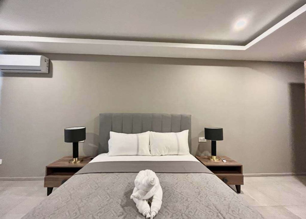 809 - the bedroom