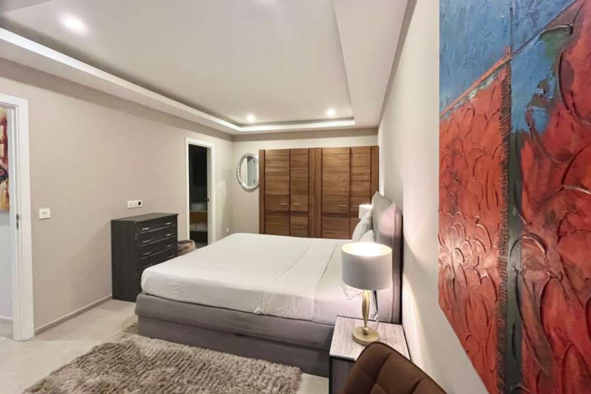 811 the master bedroom