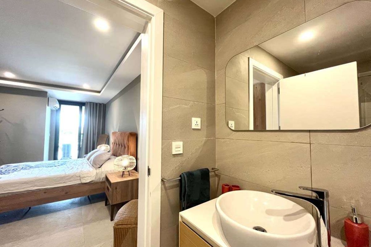 815 bathroom