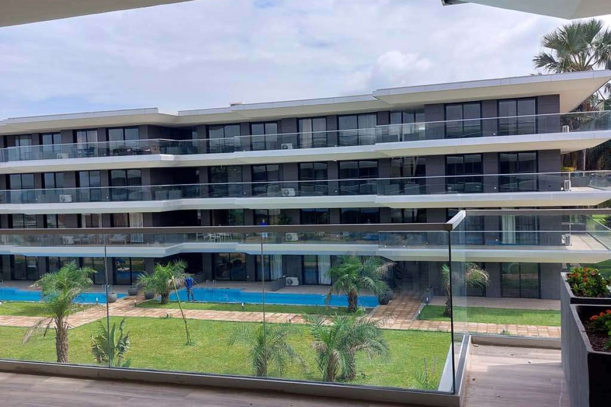 909 - balcony view