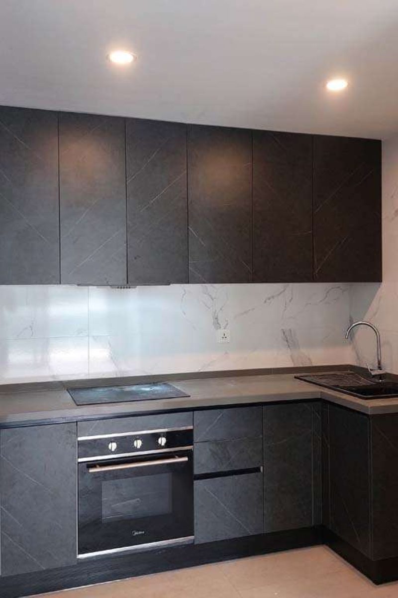 909 - open plan kitchen