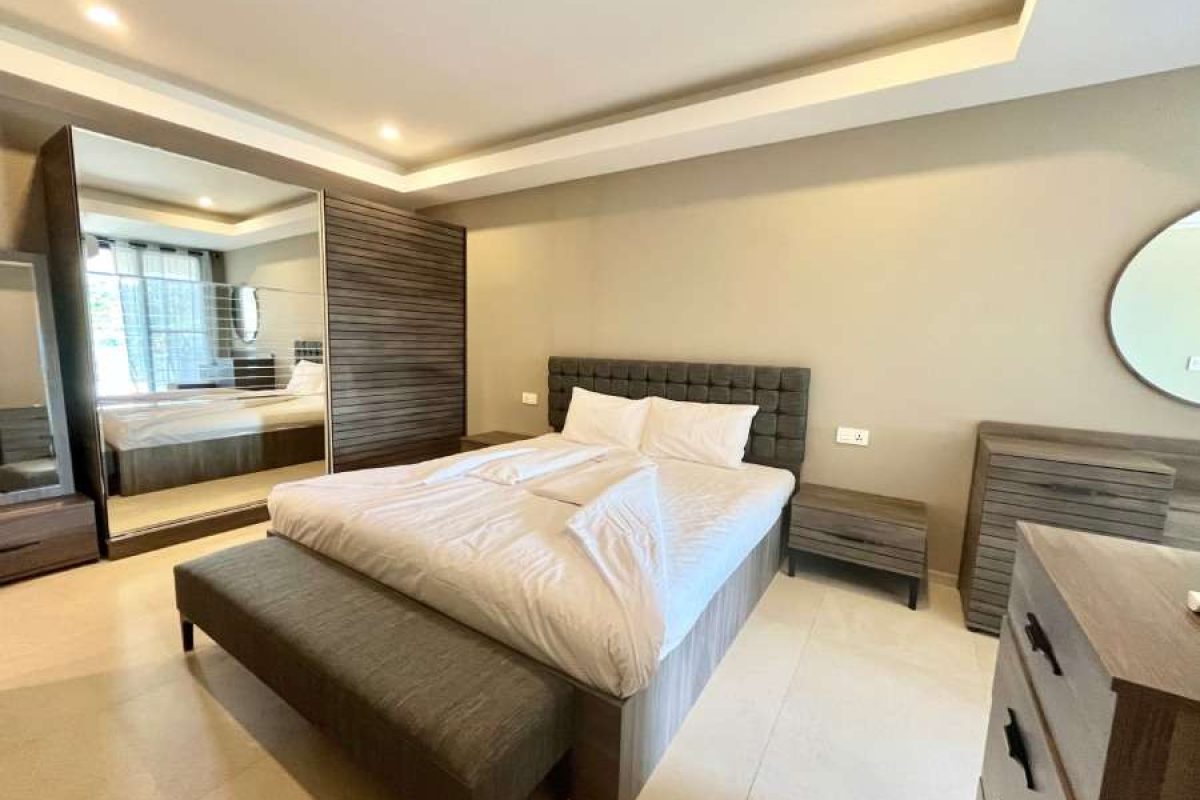 910 the master bedroom