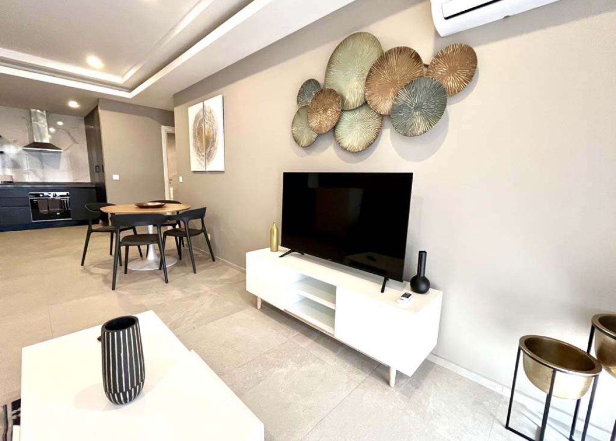 Classy large 1 bed -open plan